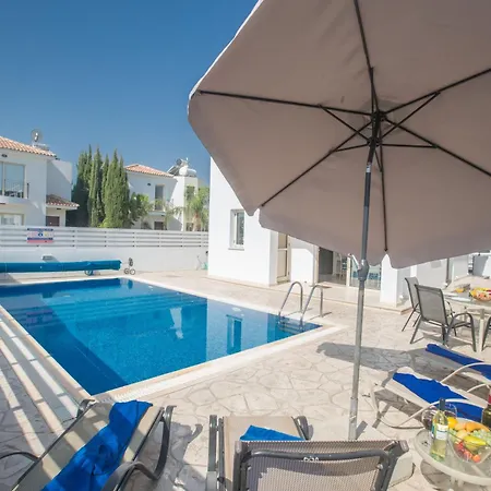 Ferienvilla Pv17 Mit Sonnenterrasse Und Pool *
