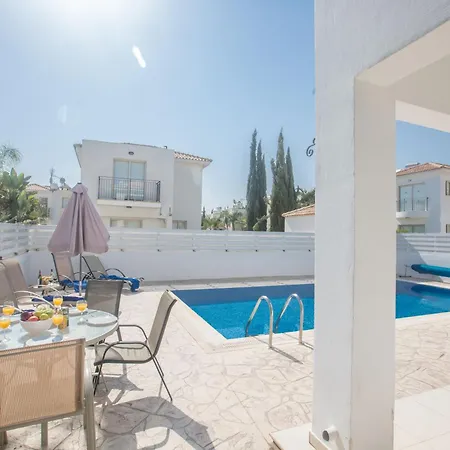 Ferienvilla Pv17 Mit Sonnenterrasse Und Pool بيت للعطل بروتاراس